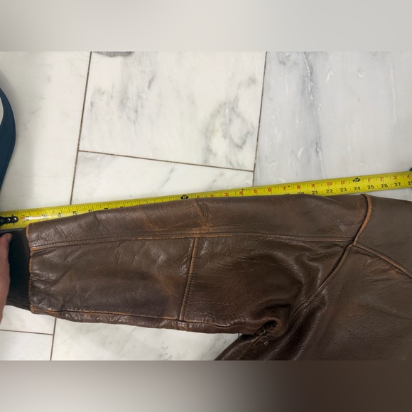 Vintage Charles Klein Distressed Brown Leather Bomber Jacket Men’s Medium - Picture 13 of 13